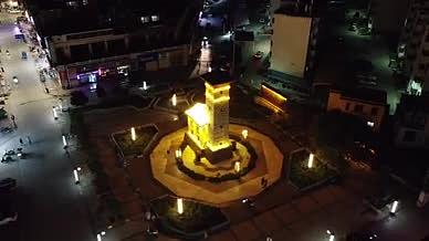 山南市地标藏源小区夜景航拍视频的预览图